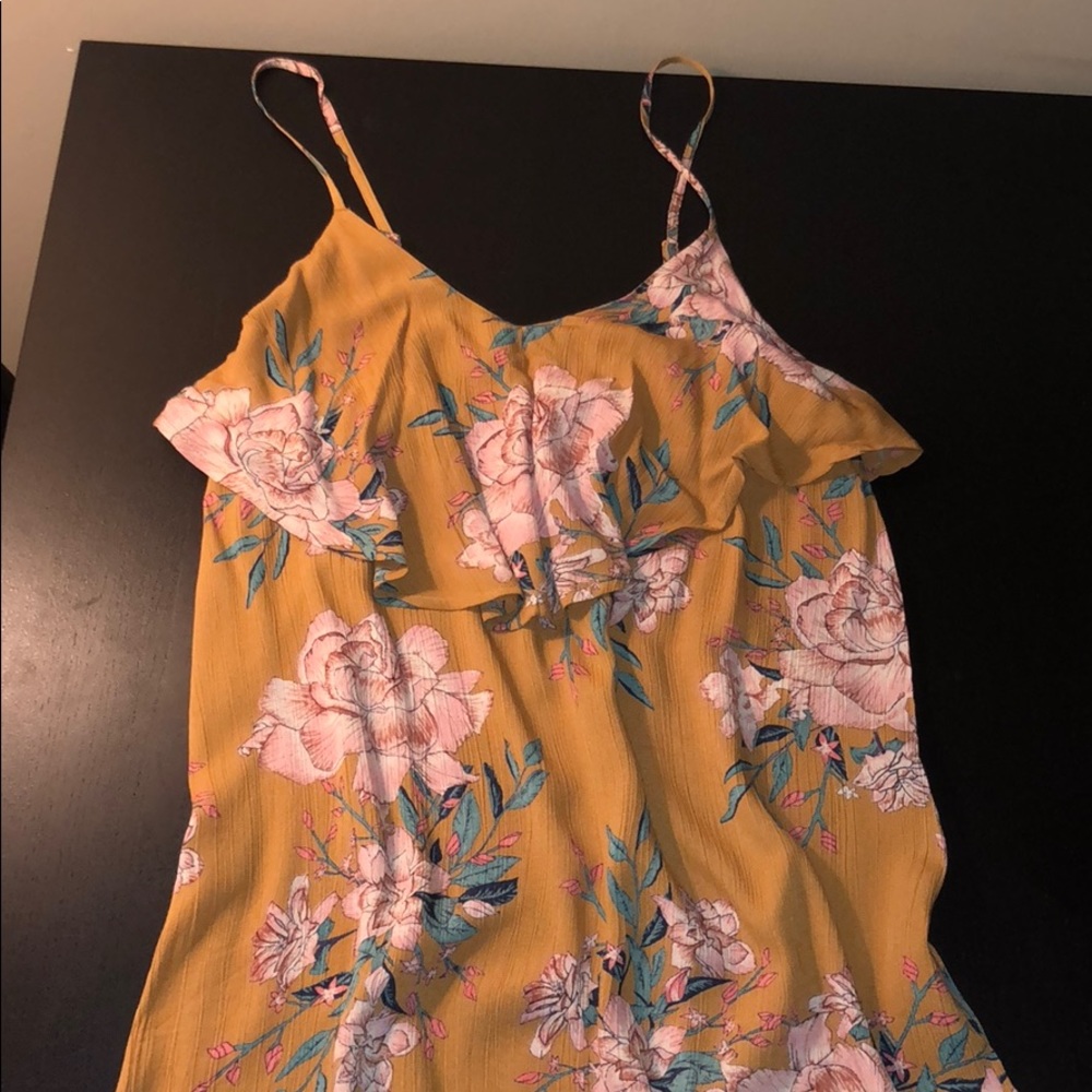 Billabong Dress NWOT (MUST HAVE) - Picture 4 of 5